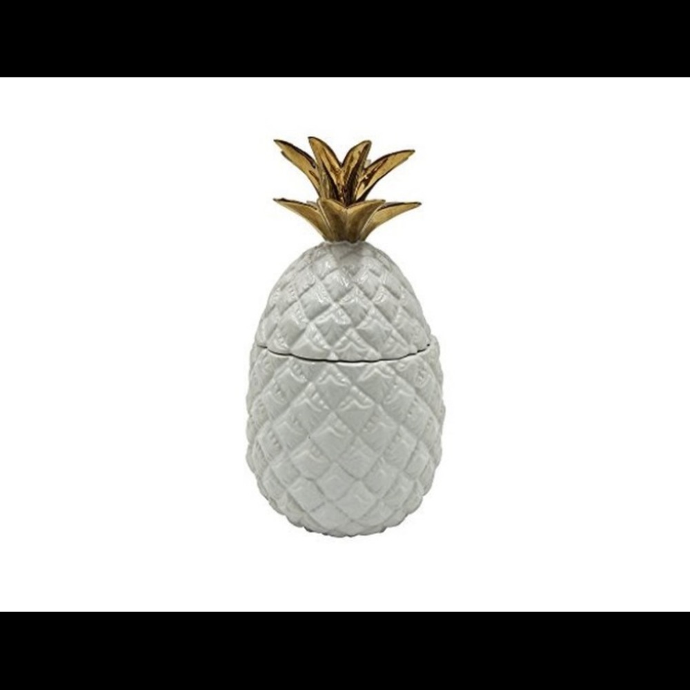 Pineapple cookie jar with lid